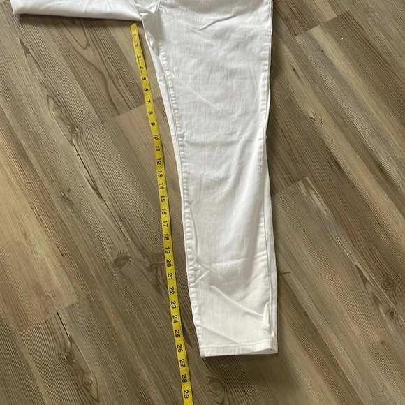 Eileen Fisher Midrise Slim Leg Jeans in White Size 8 Casual Stretch denim - Picture 10 of 12
